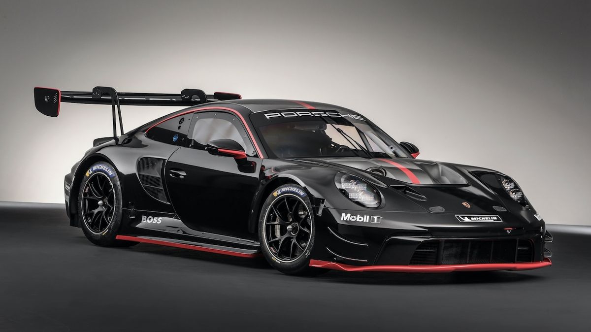 Nejnovější závodní Porsche dorazilo s pořádným výkonem i novou aerodynamikou
